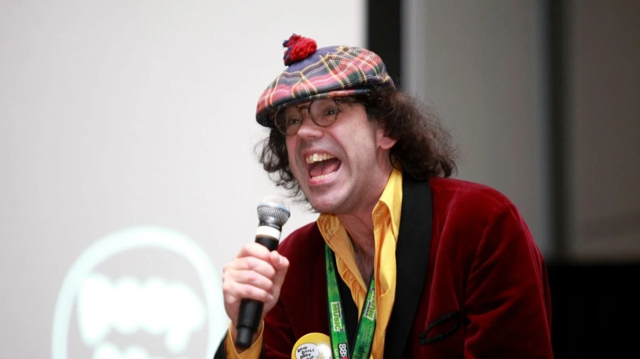 Nardwuar the Human Serviette